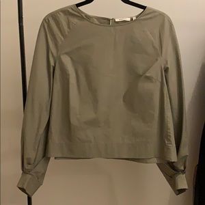 Box cut balloon sleeve shirt